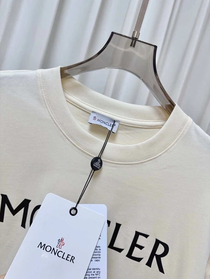 GoodFit Moncler T-Shirts 139726