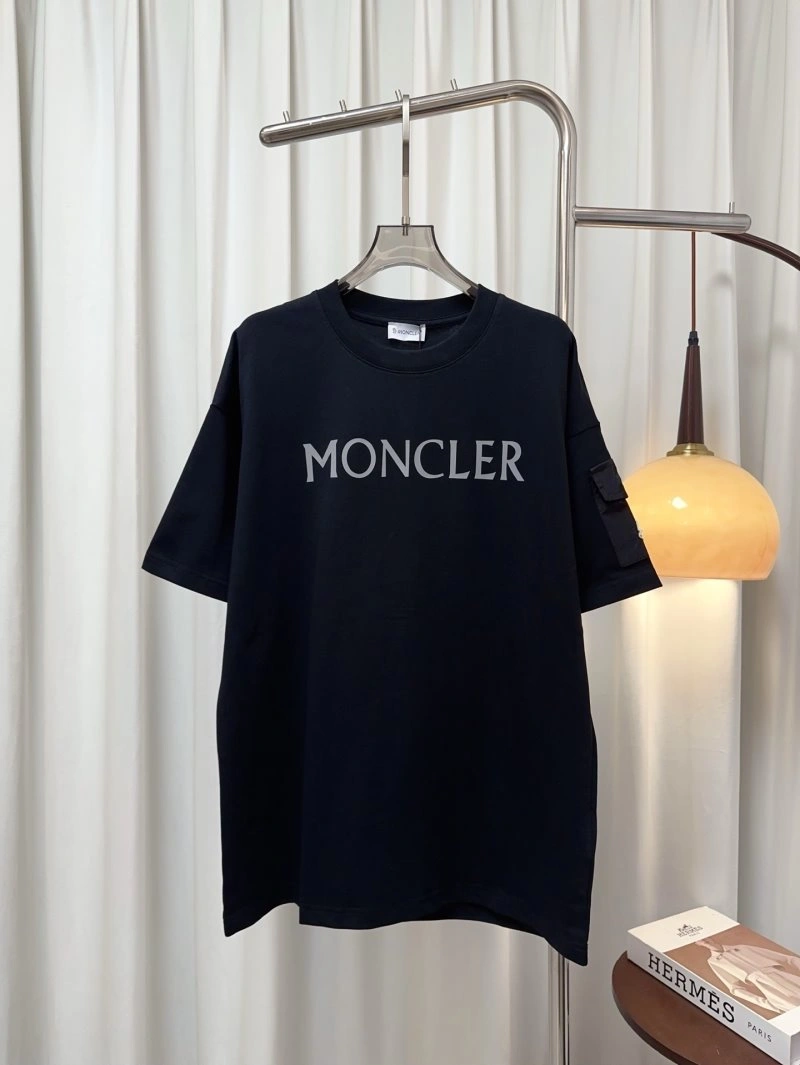 Minimalist Moncler T-Shirts 139727