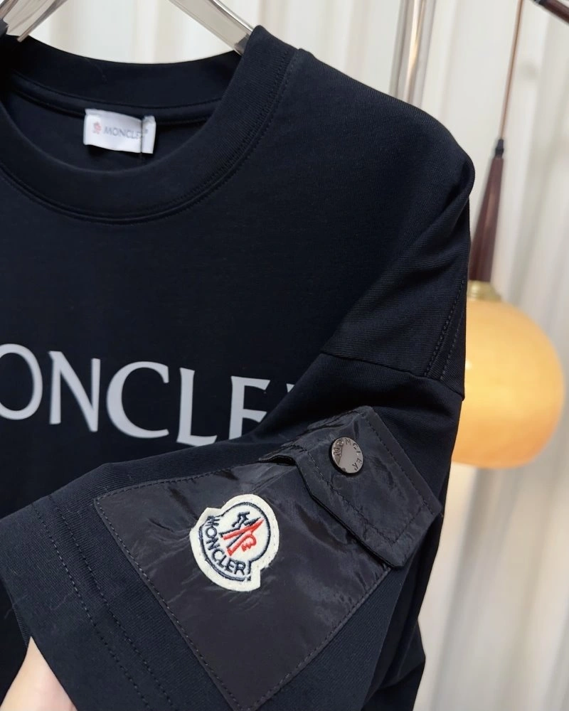 Minimalist Moncler T-Shirts 139727