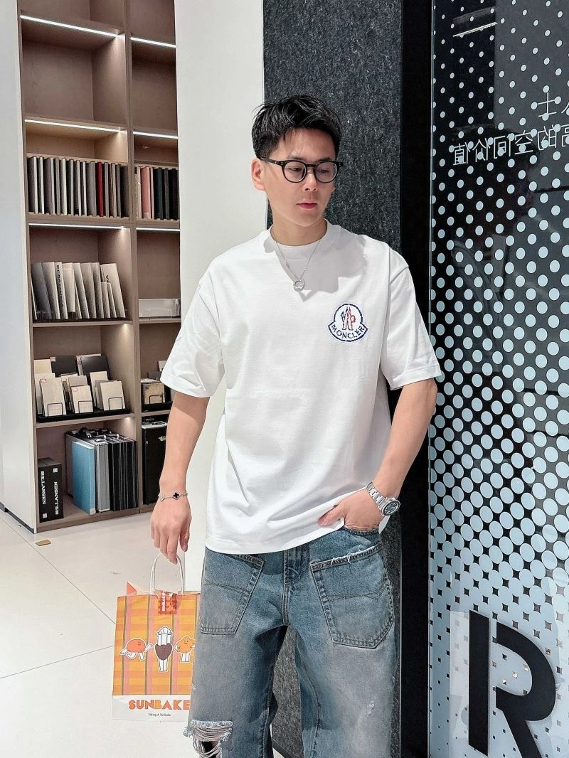 Moncler T-Shirts Affordable 140583