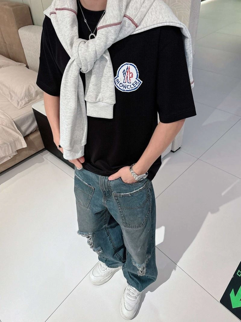 Moncler T-Shirts SoftTouch 140589