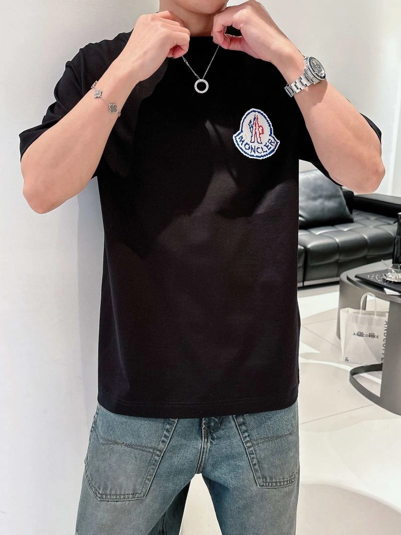 Moncler T-Shirts SoftTouch 140589