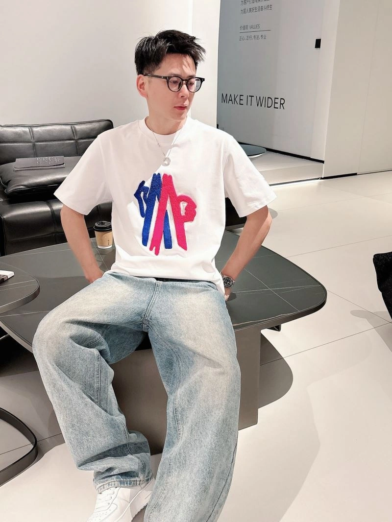Moncler T-Shirts Sophisticated 140579