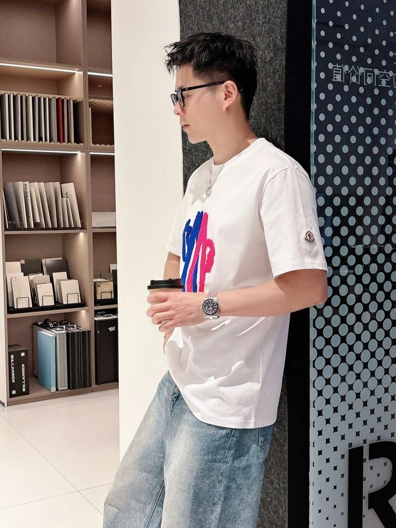 Moncler T-Shirts Sophisticated 140579