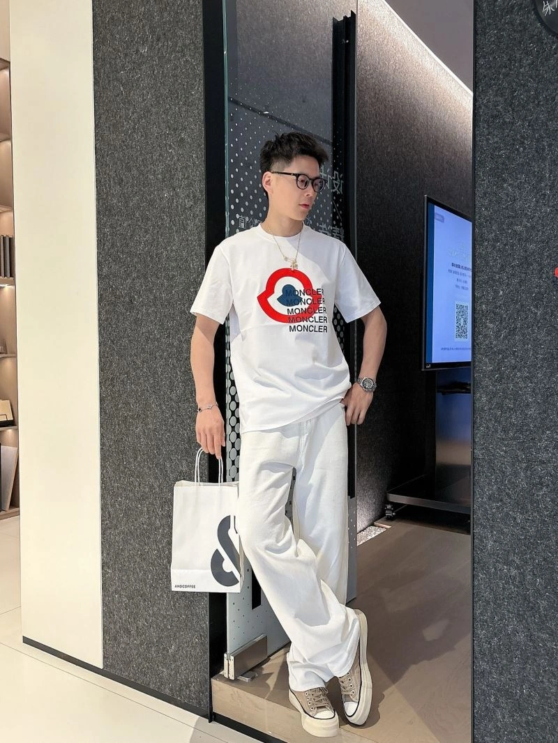 Moncler T-Shirts Packable 140582