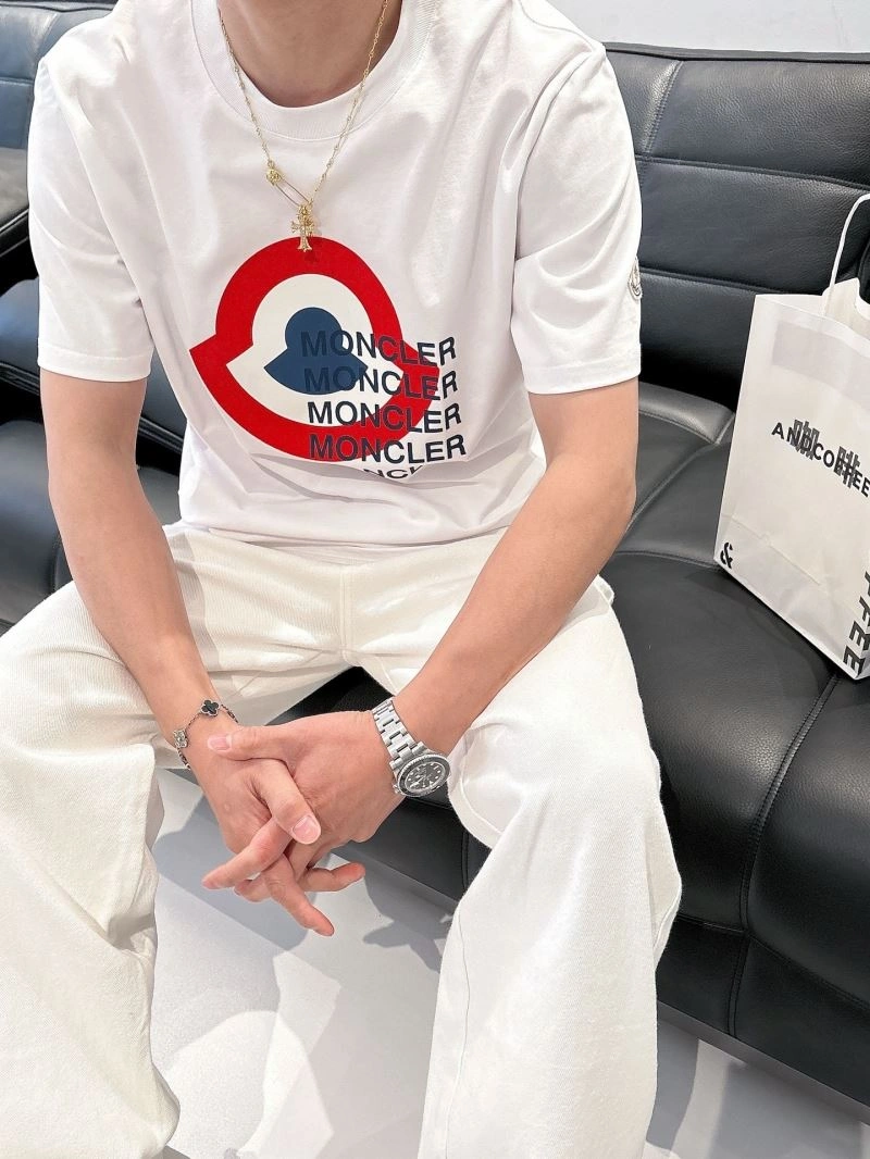 Moncler T-Shirts Packable 140582