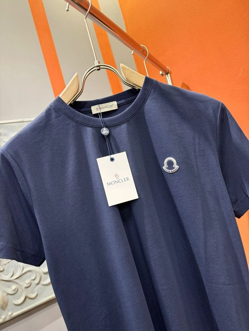 Moncler T-Shirts Bright 140574