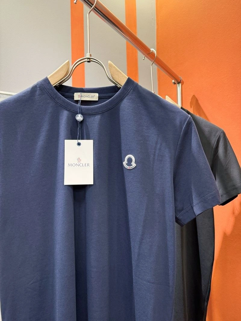 Moncler T-Shirts Bright 140574