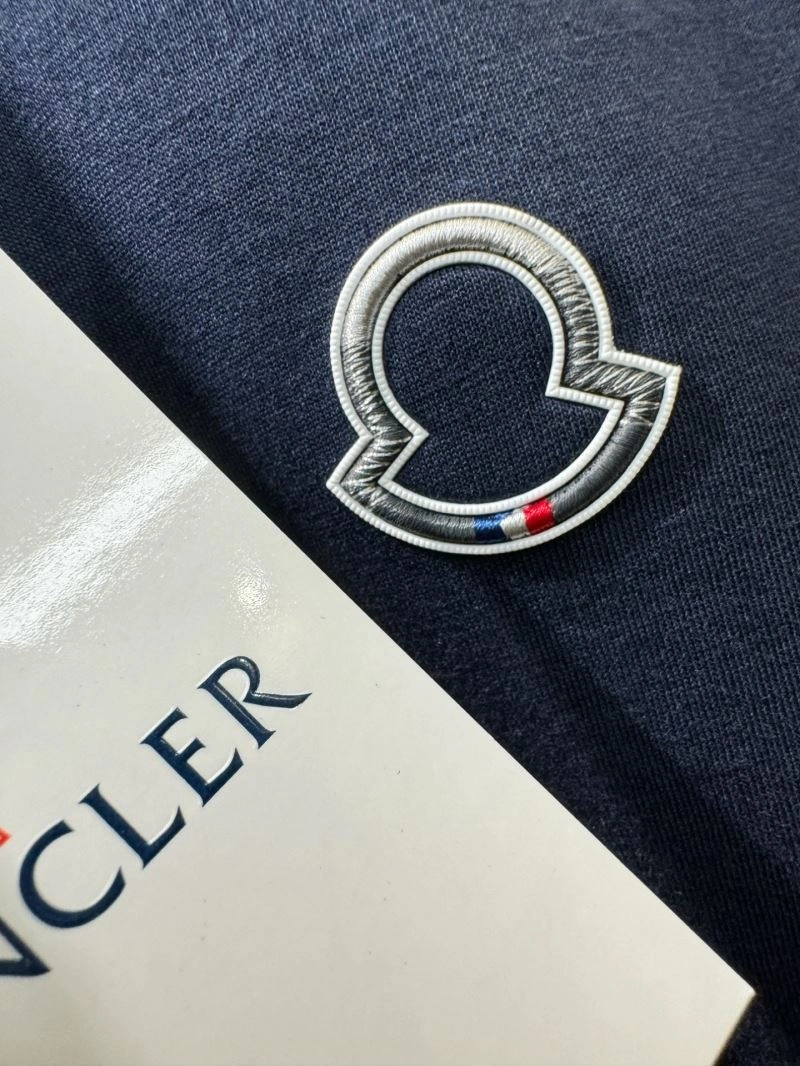 Moncler T-Shirts Bright 140574
