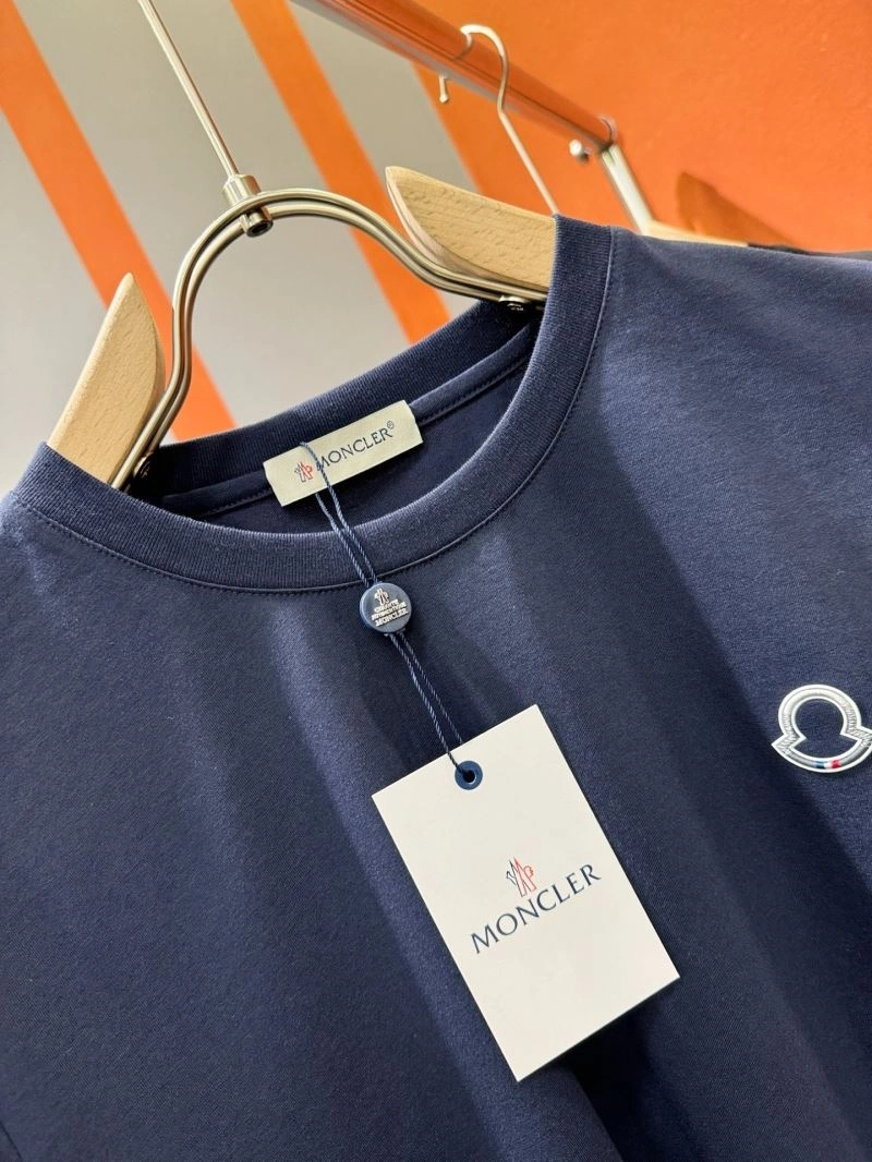 Moncler T-Shirts Bright 140574