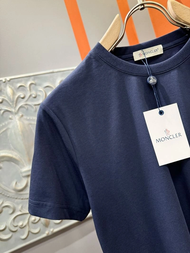 Moncler T-Shirts Bright 140574