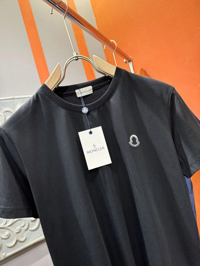 Moncler T-Shirts OdorResistant 140573