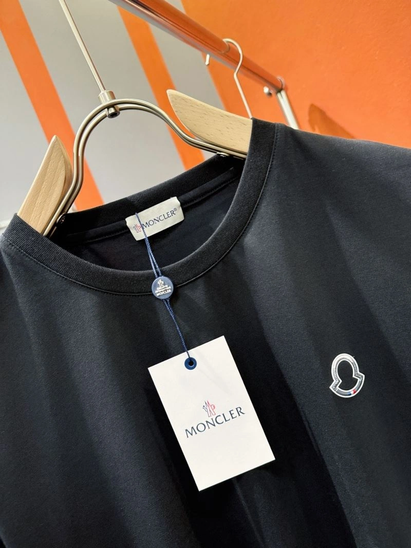 Moncler T-Shirts OdorResistant 140573