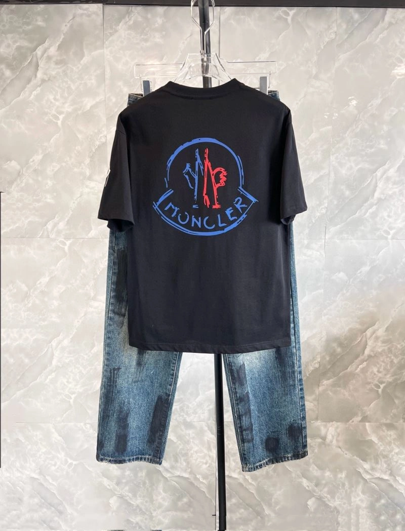 Moncler T-Shirts Breathable 140558