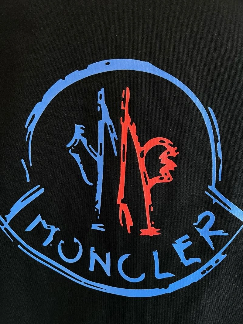 Moncler T-Shirts Breathable 140558
