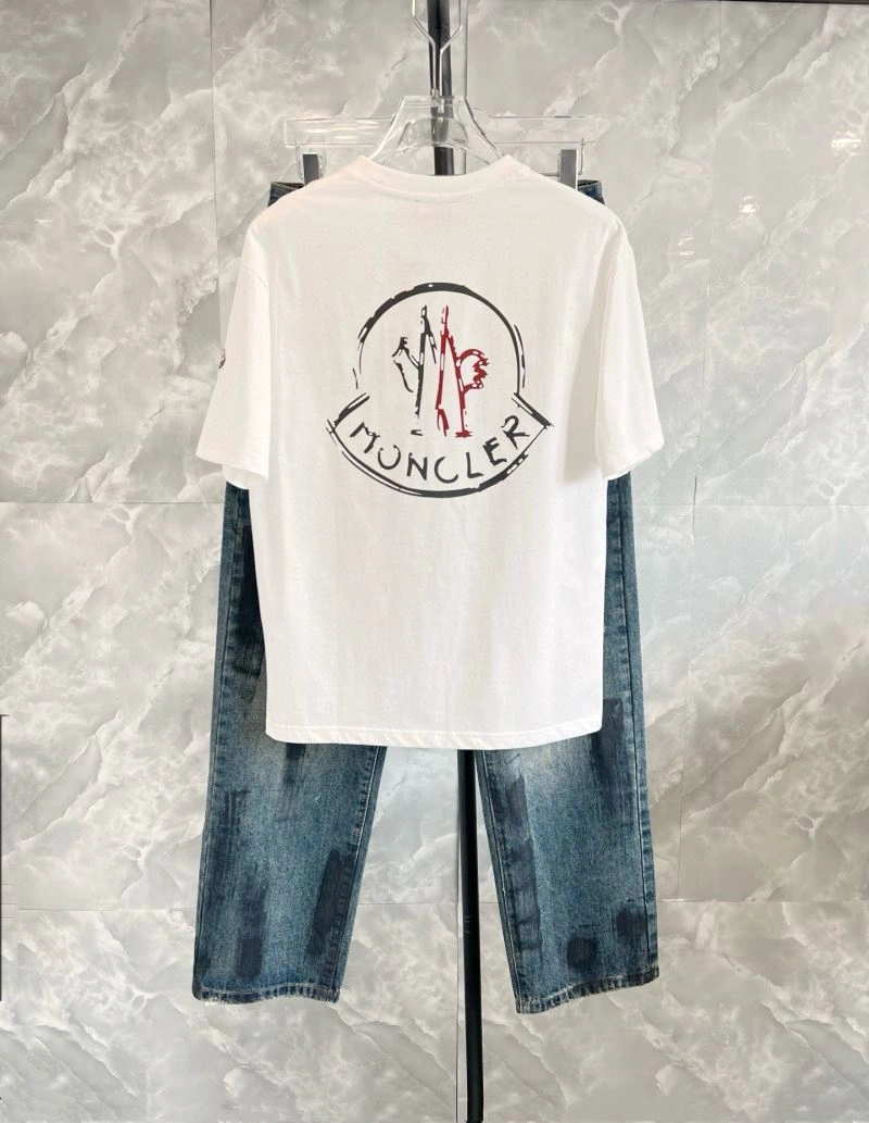 Moncler T-Shirts Breathable 140558