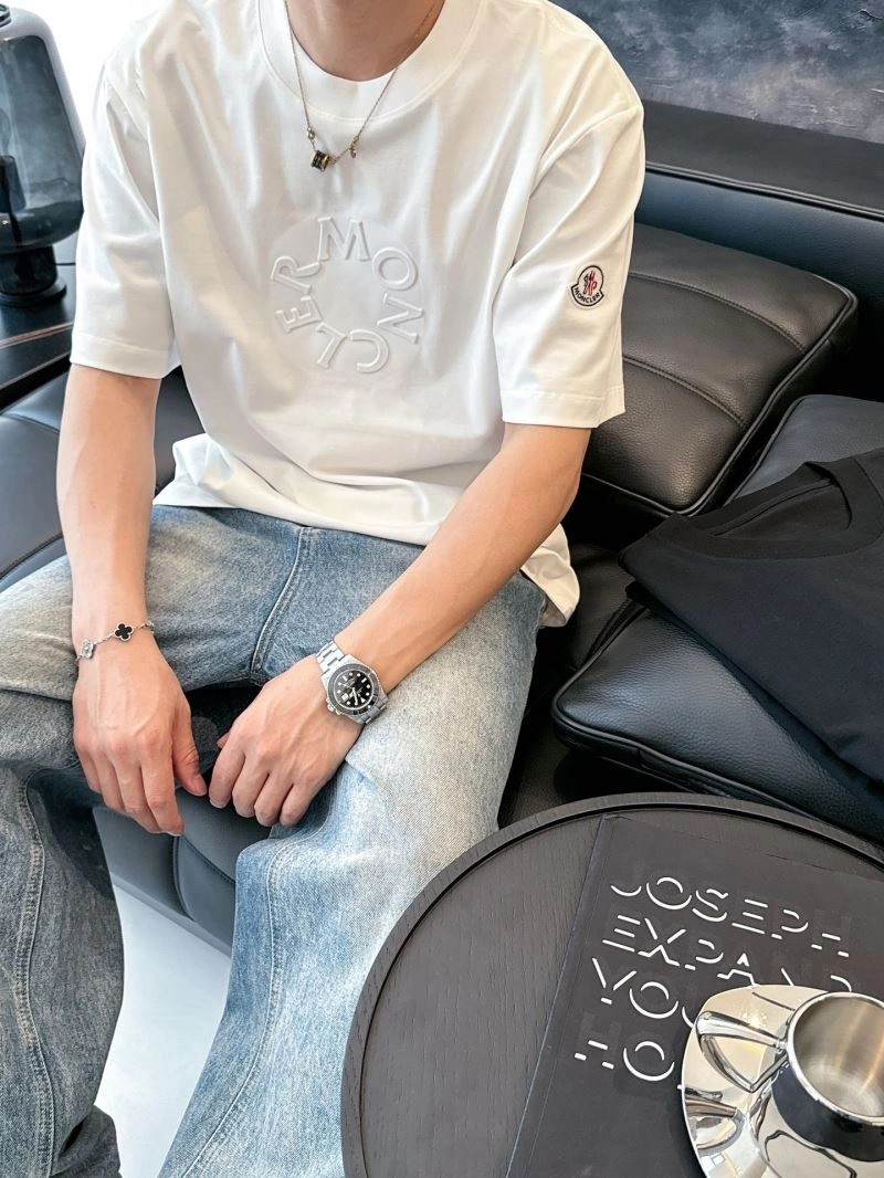 Moncler T-Shirts Classic 140562