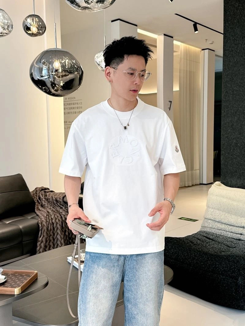 Moncler T-Shirts Classic 140562