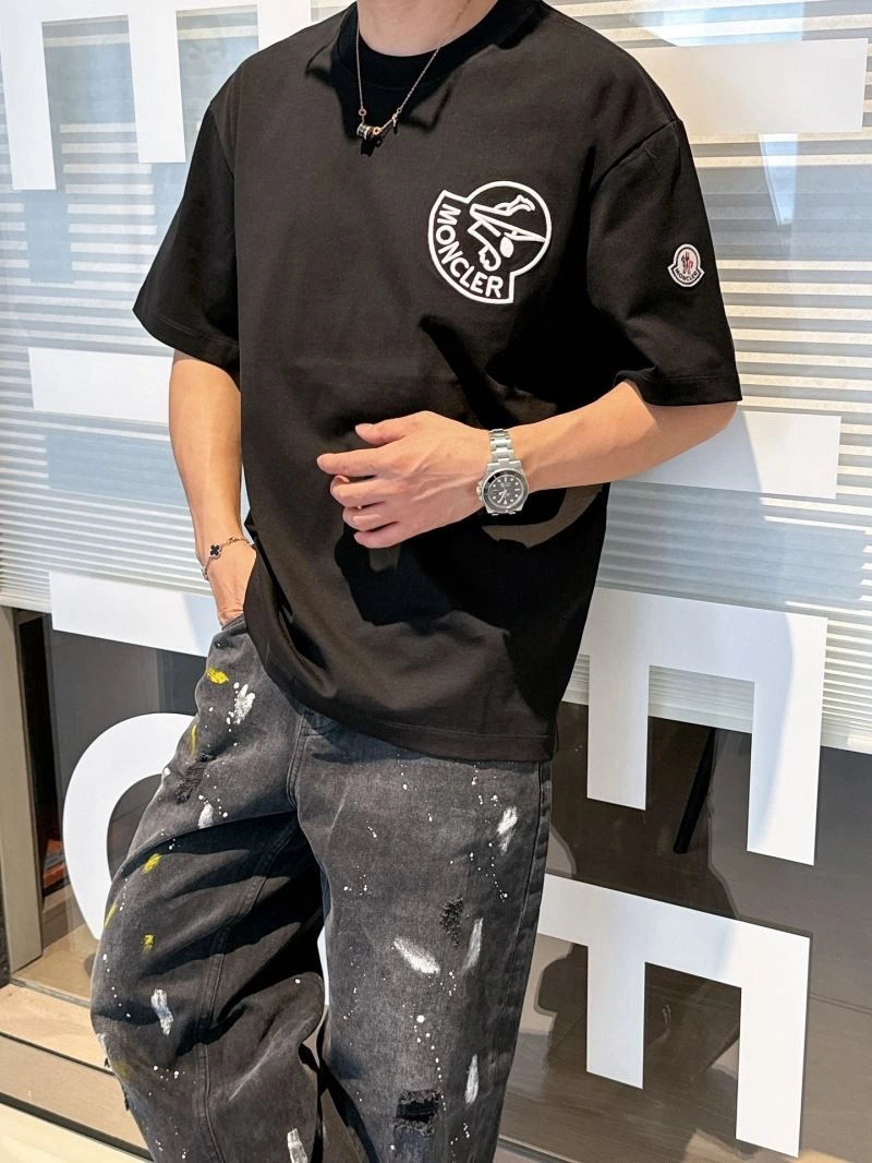 Moncler T-Shirts Breathable 140564
