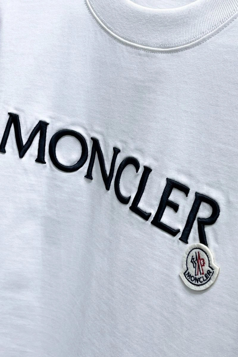 Moncler T-Shirts Supportive 140553