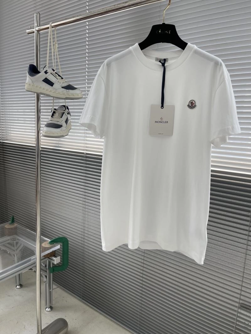 Seasonal Moncler T-Shirts 140568