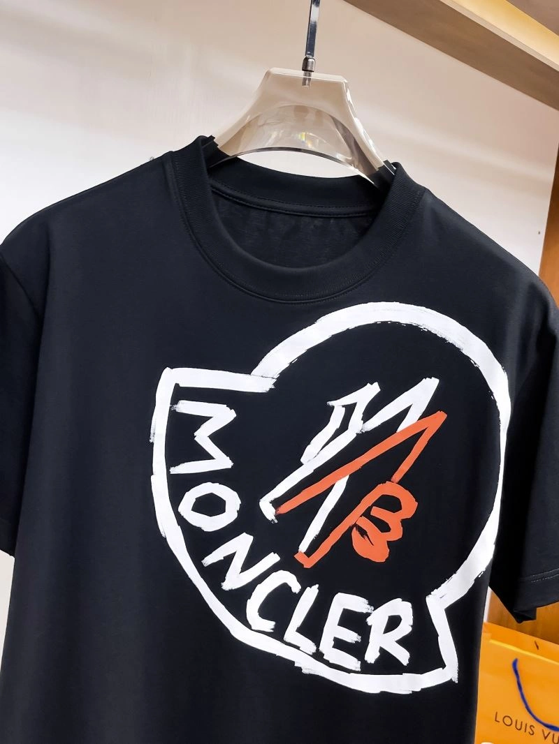 Moncler T-Shirts Contemporary 140540