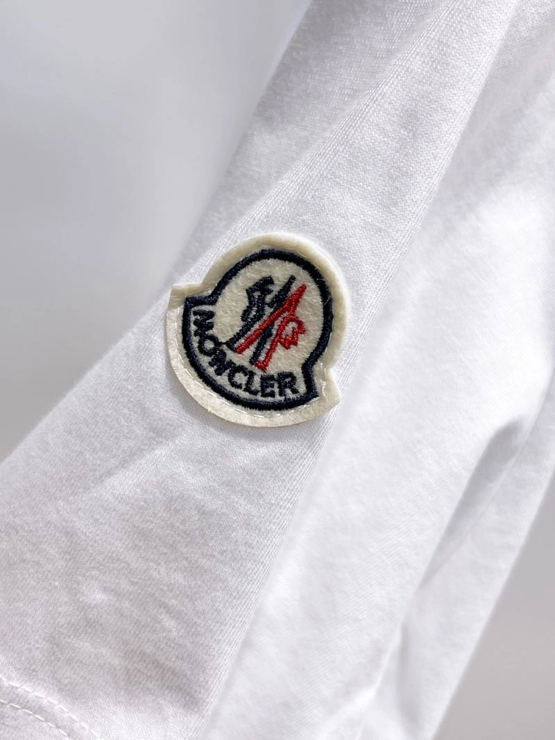 Durable Moncler T-Shirts 140542