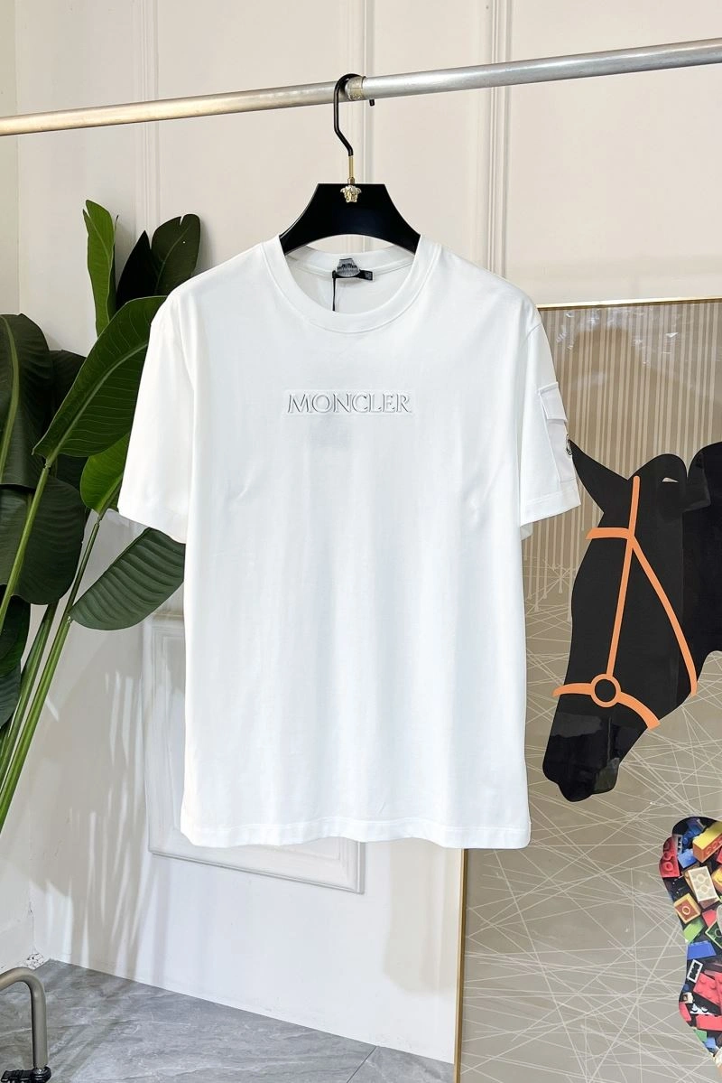 Supportive Moncler T-Shirts 140500