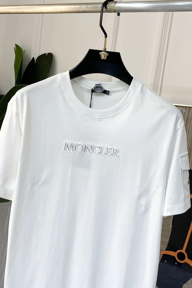 Supportive Moncler T-Shirts 140500