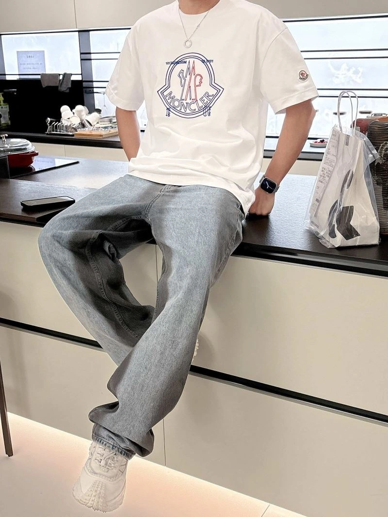 SmoothTexture Moncler T-Shirts 140498