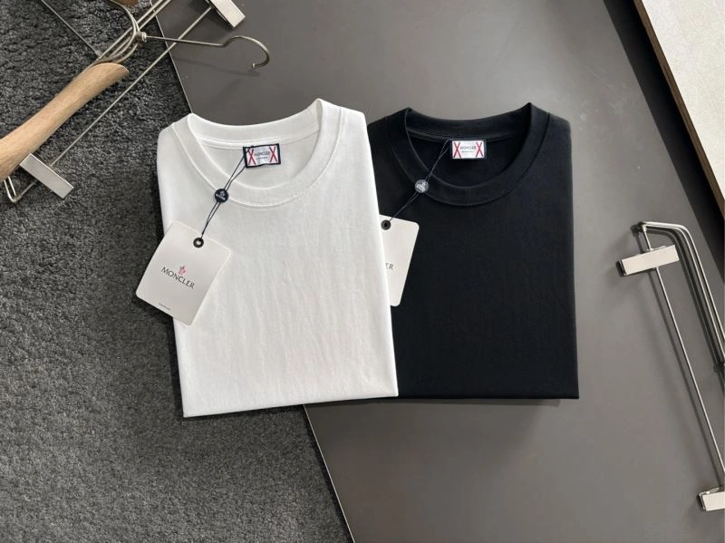 Modern Moncler T-Shirts 140506