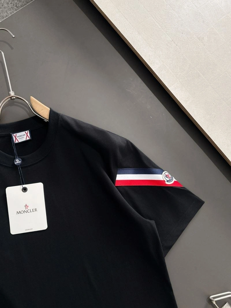 Modern Moncler T-Shirts 140506