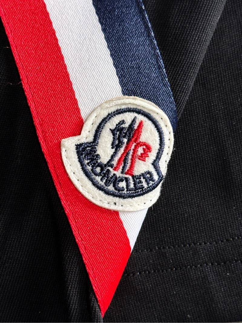 Modern Moncler T-Shirts 140506