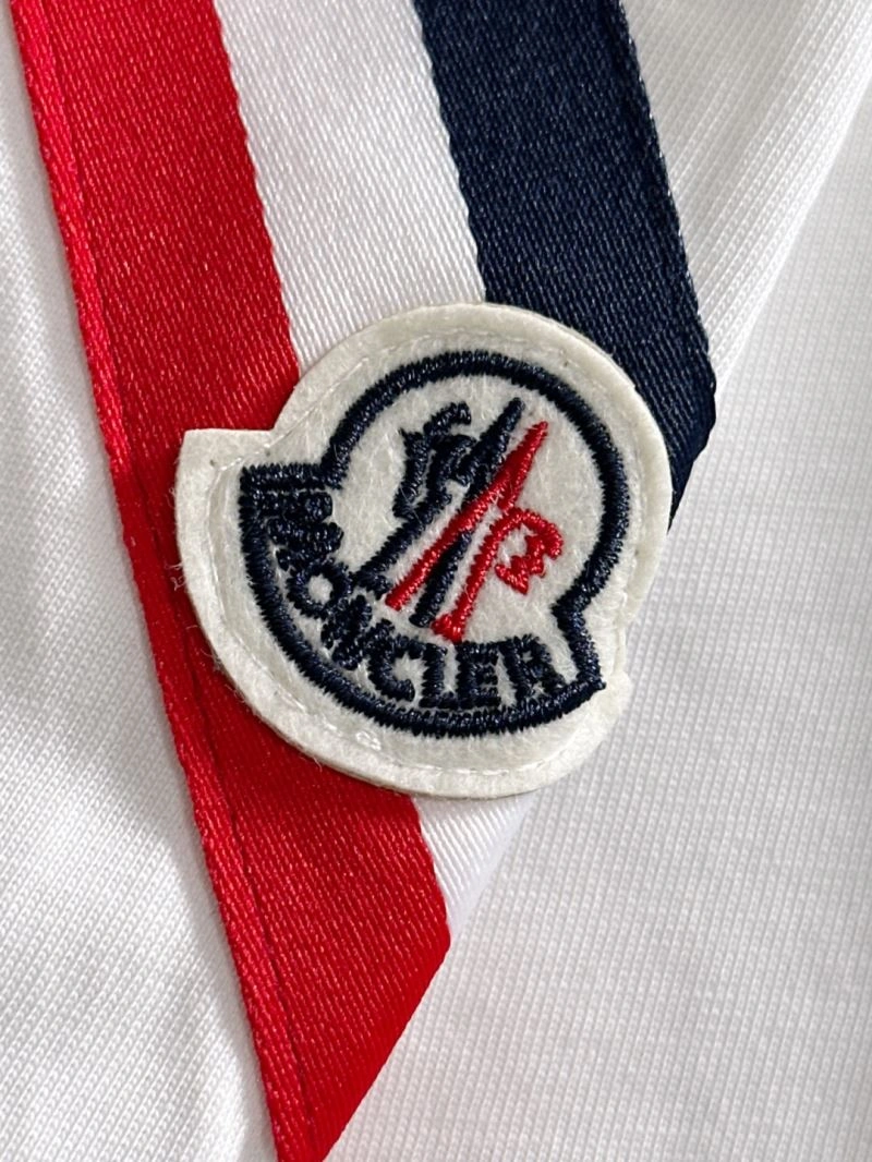 Stretchable Moncler T-Shirts 140501