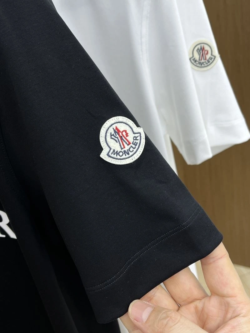 Sustainable Moncler T-Shirts 140493