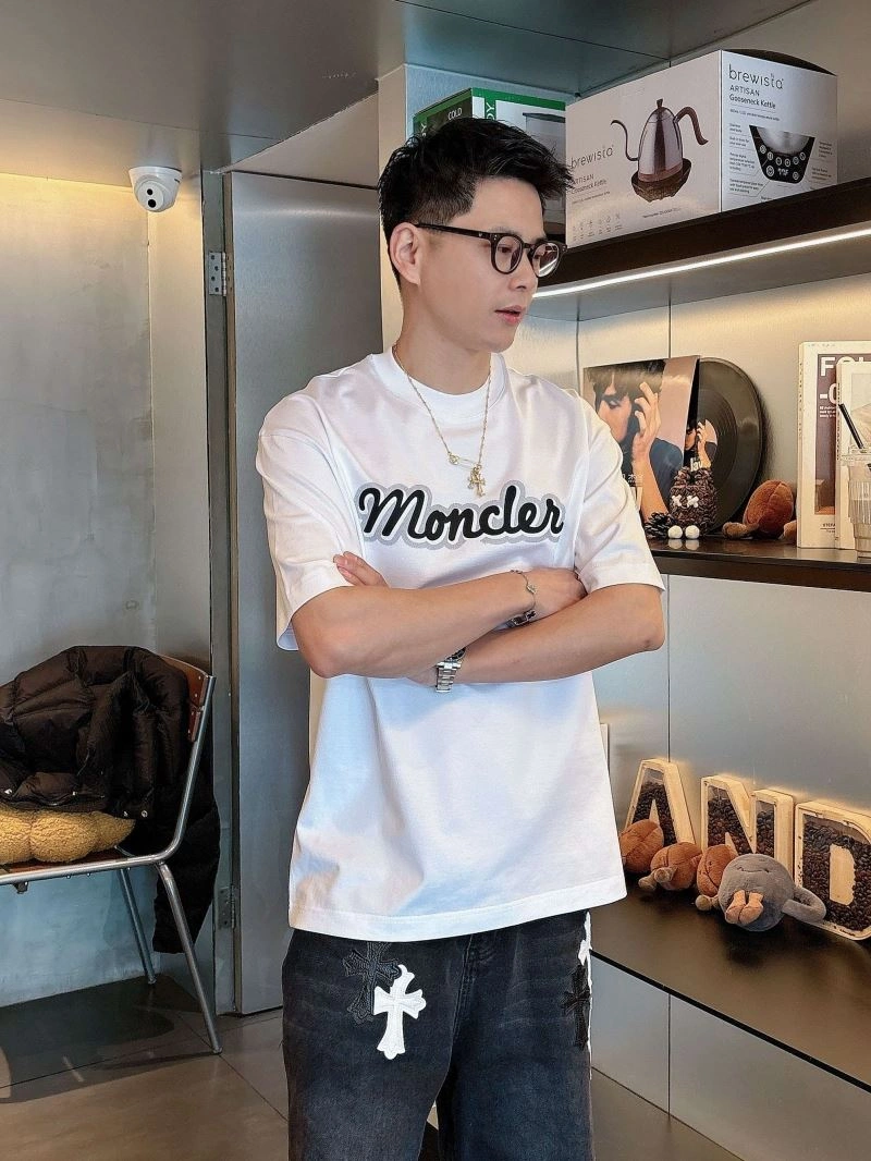 Moncler T-Shirts MoistureWicking 140494