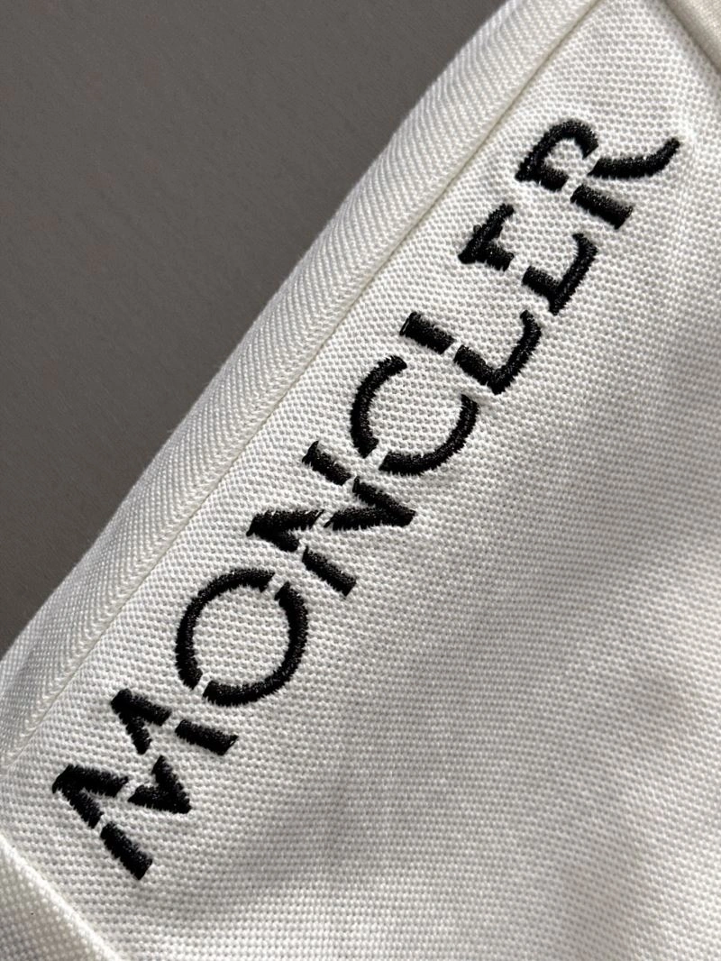 Moncler T-Shirts RelaxedFit 140490