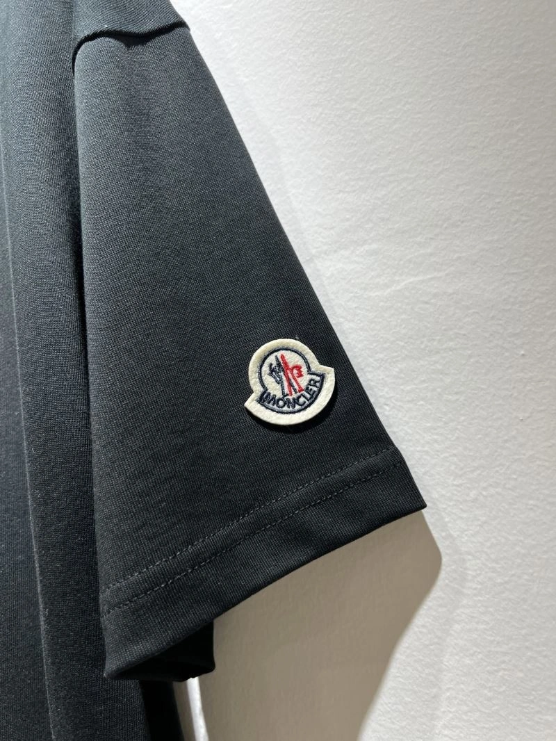 Moncler T-Shirts ZipUp 140471