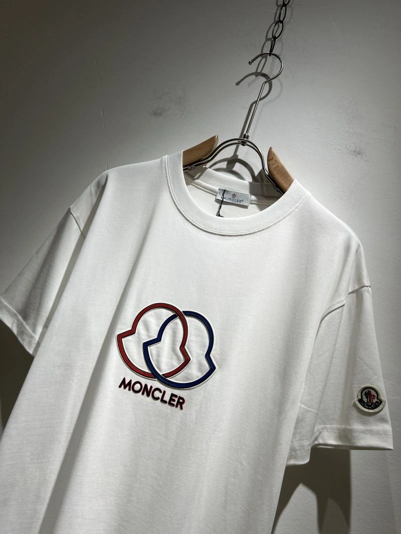 Moncler T-Shirts EasyMatch 140470