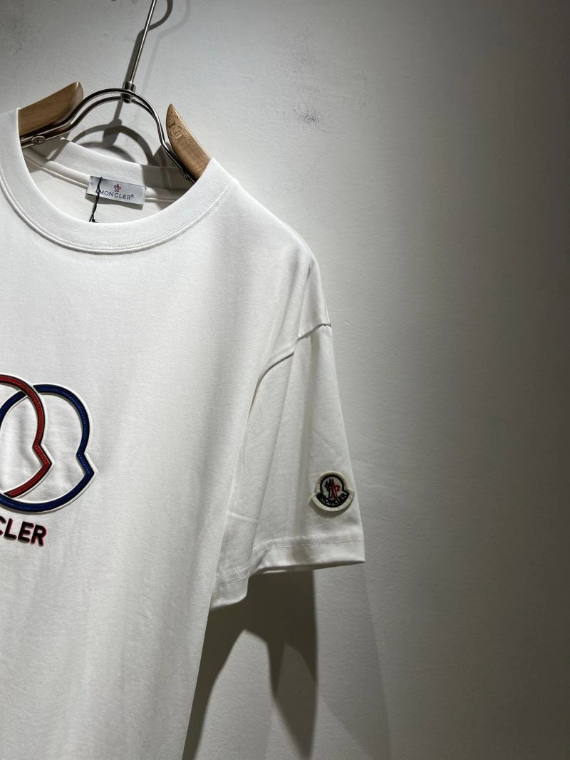 Moncler T-Shirts EasyMatch 140470