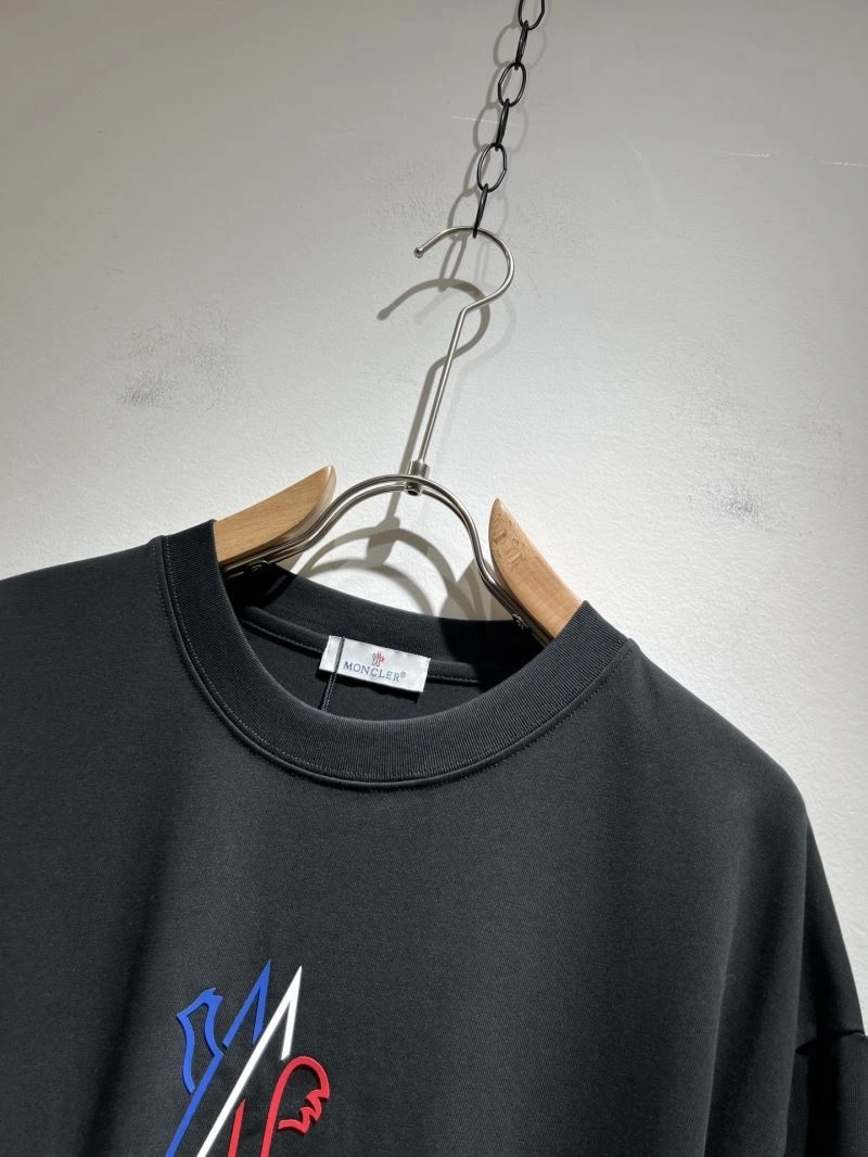 Supportive Moncler T-Shirts 140476