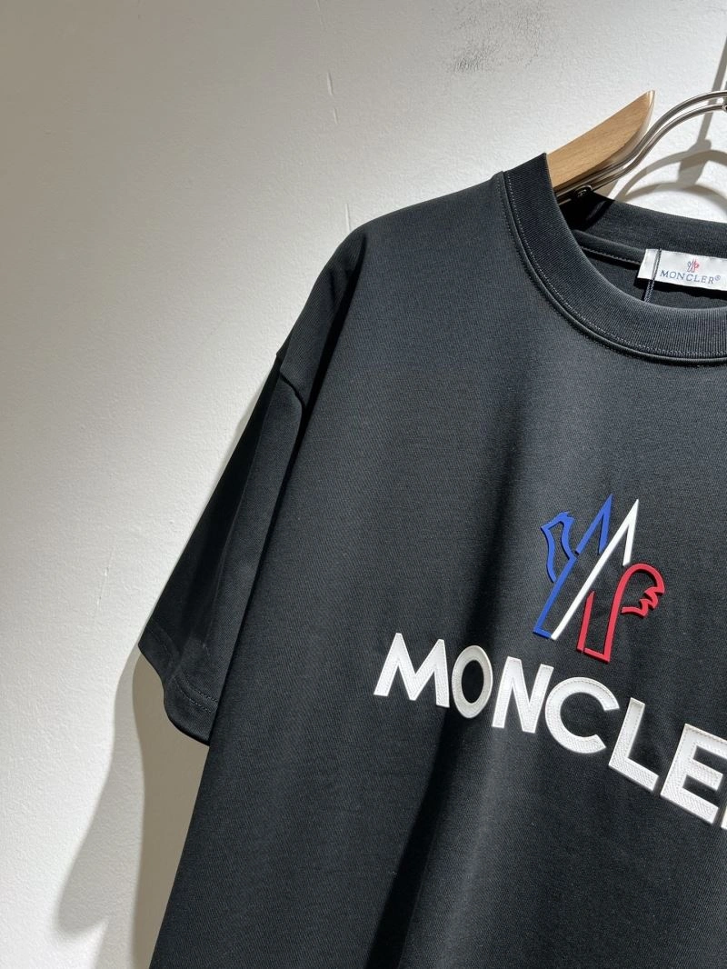 Supportive Moncler T-Shirts 140476