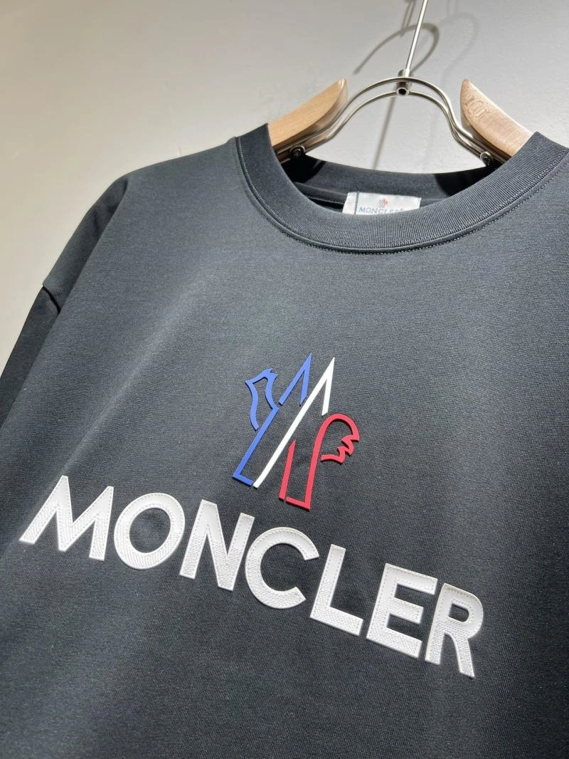Supportive Moncler T-Shirts 140476