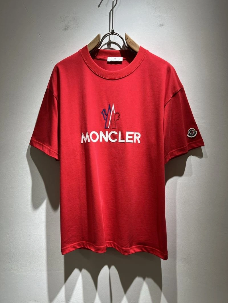 Moncler T-Shirts FashionForward 140469