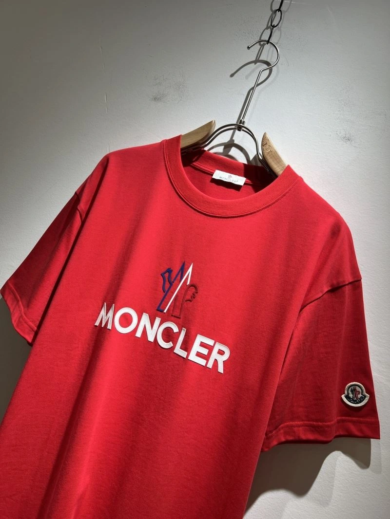 Moncler T-Shirts FashionForward 140469