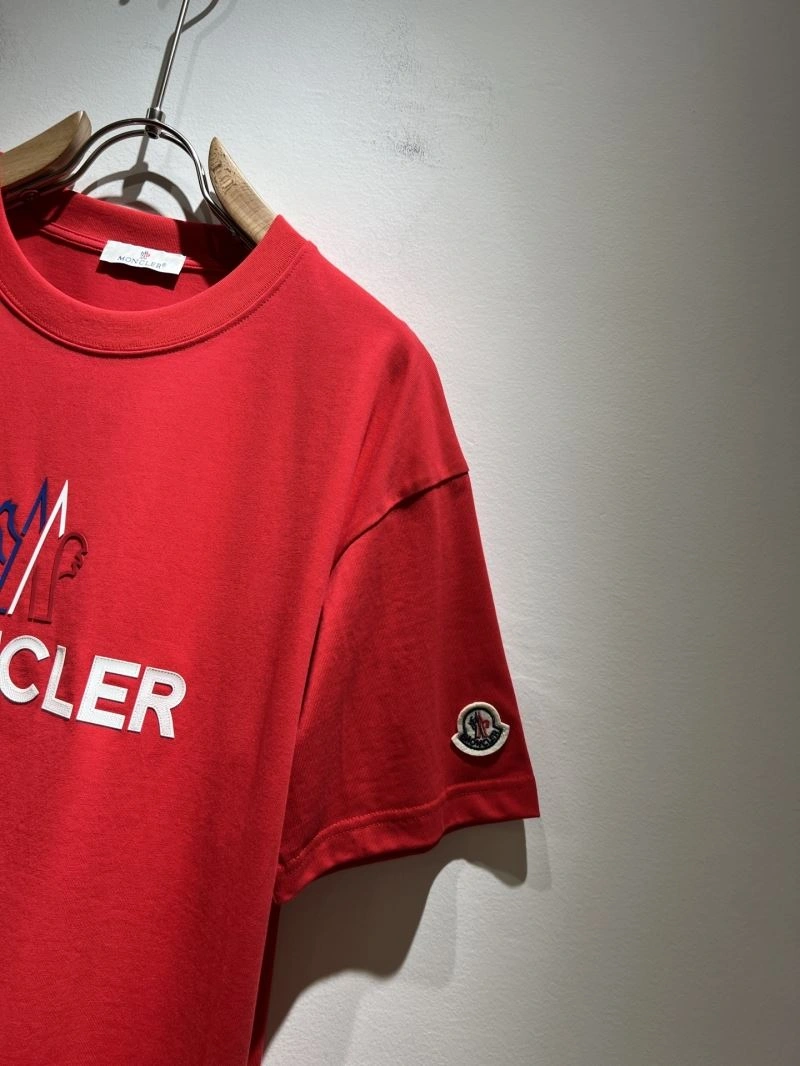 Moncler T-Shirts FashionForward 140469
