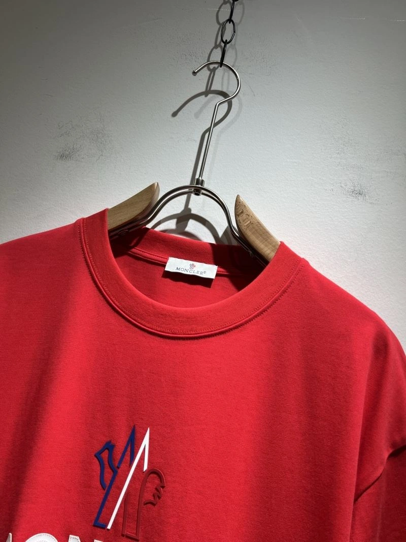 Moncler T-Shirts FashionForward 140469