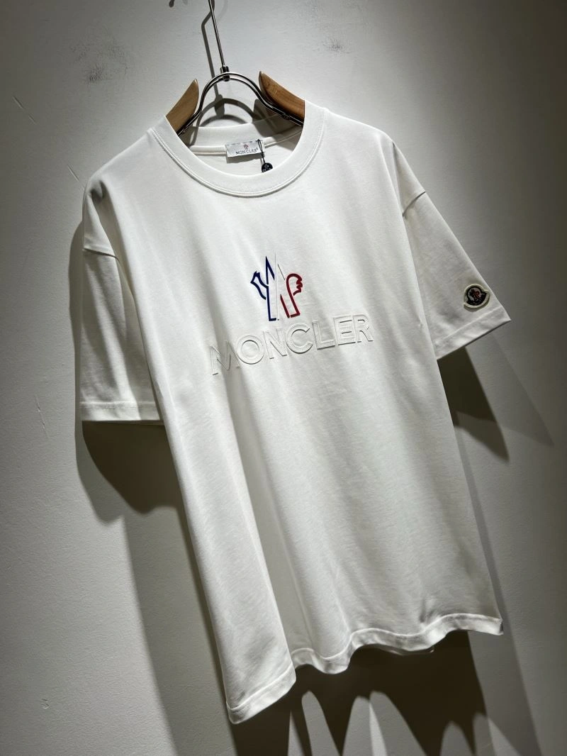 Moncler T-Shirts Sustainable 140480