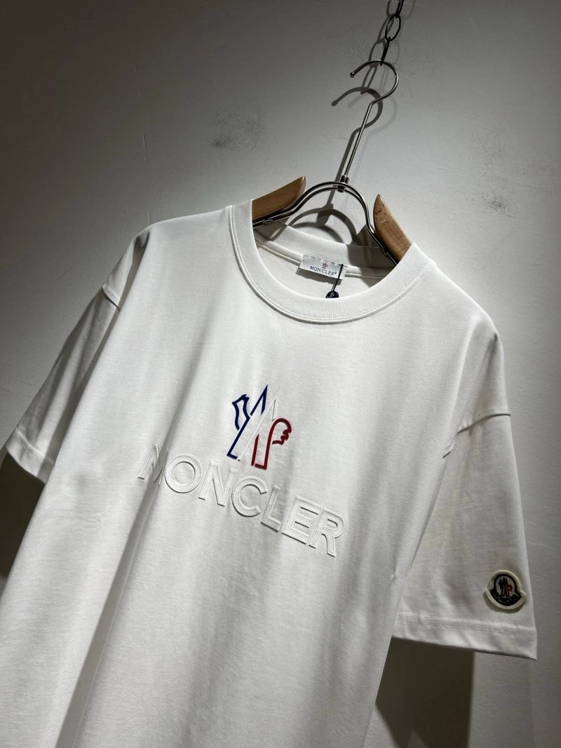 Moncler T-Shirts Sustainable 140480