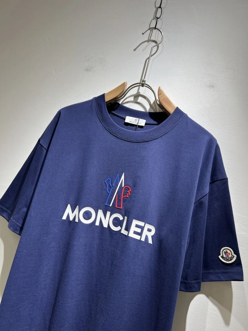 Moncler T-Shirts Durable 140463